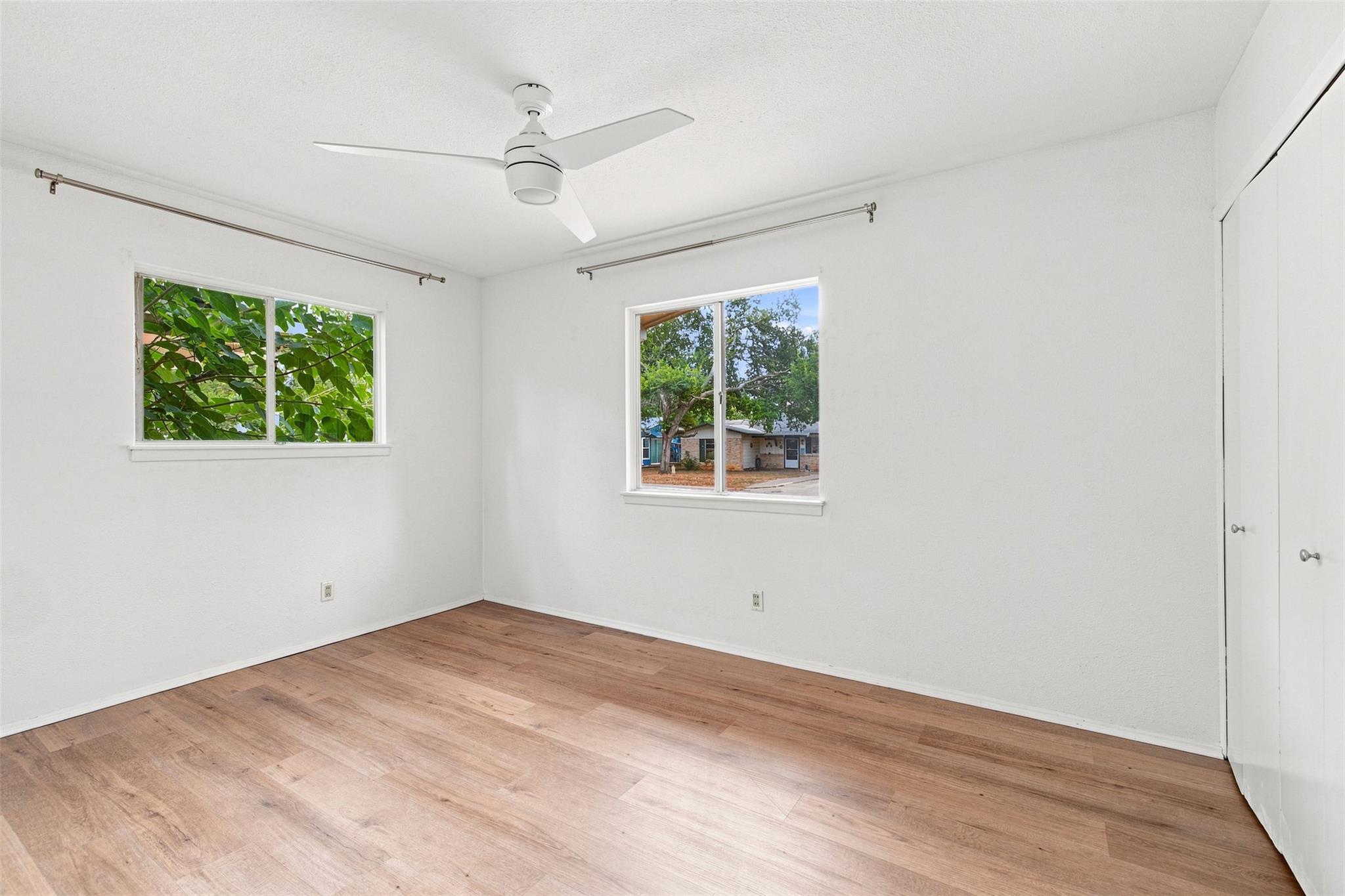 4908 Gladeview Dr Property Photo 5