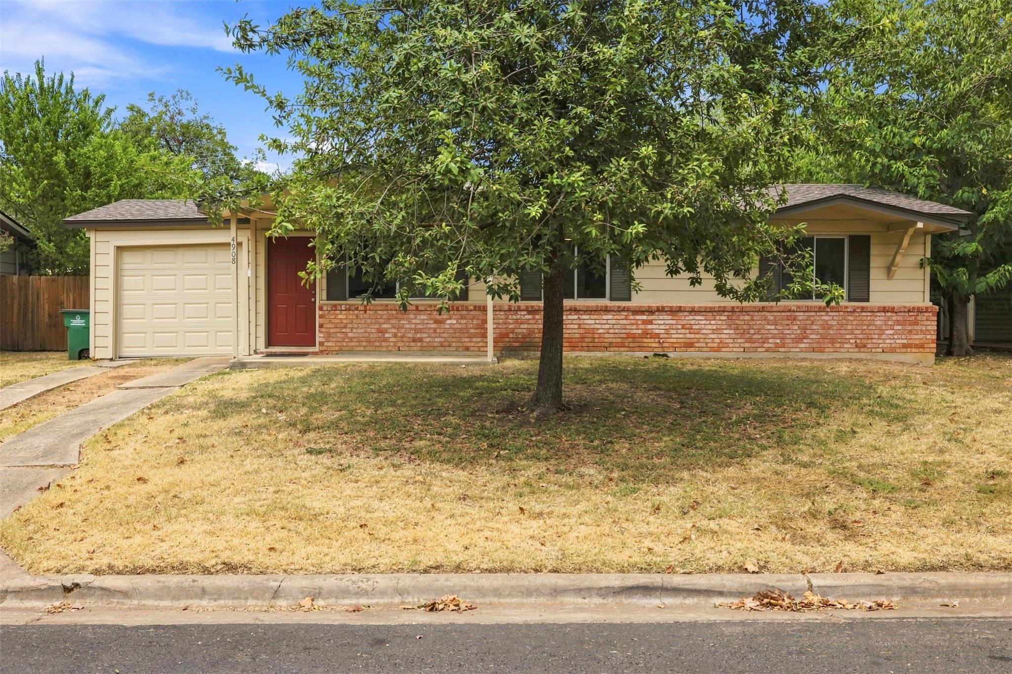 4908 Gladeview Dr Property Photo 9