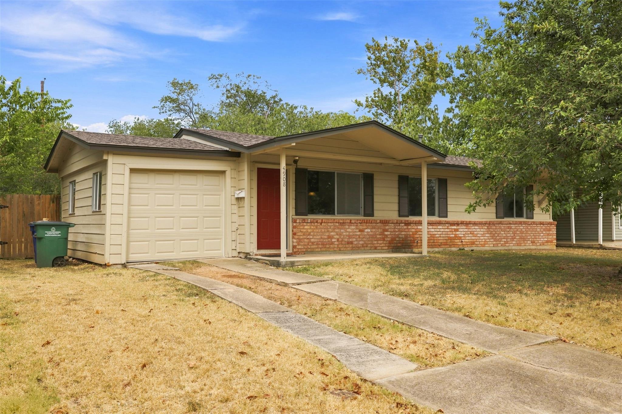 4908 Gladeview Dr Property Photo 10
