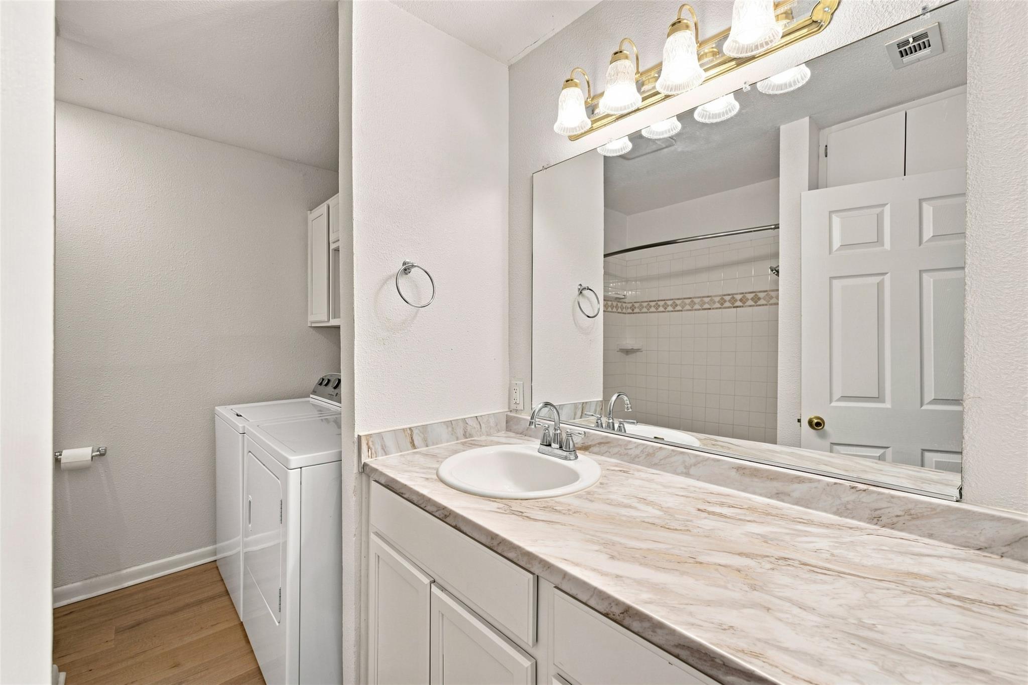 4908 Gladeview Dr Property Photo 20