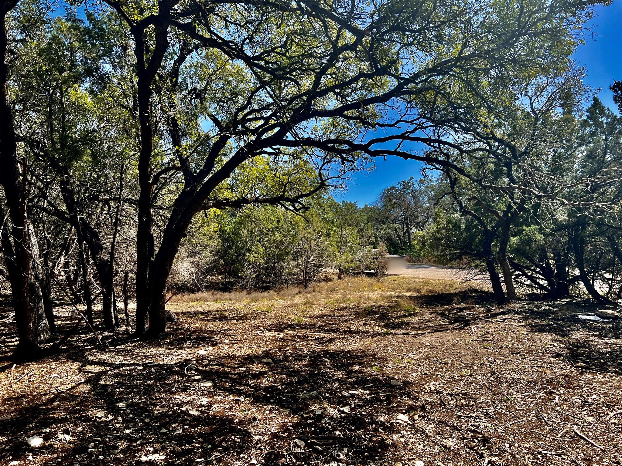 21300 HIGHLAND LAKE DR Property Photo 1