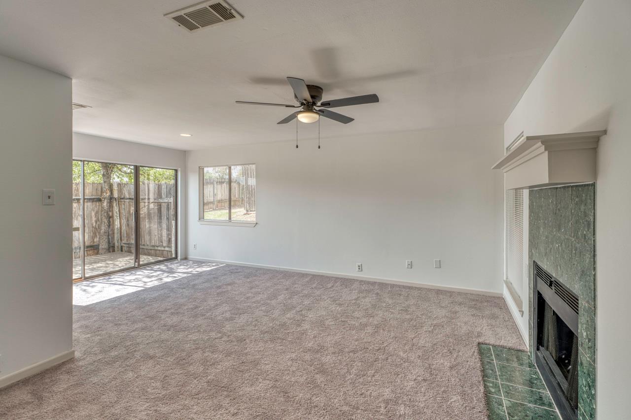 6810 Deatonhill Dr #110 Property Photo 5