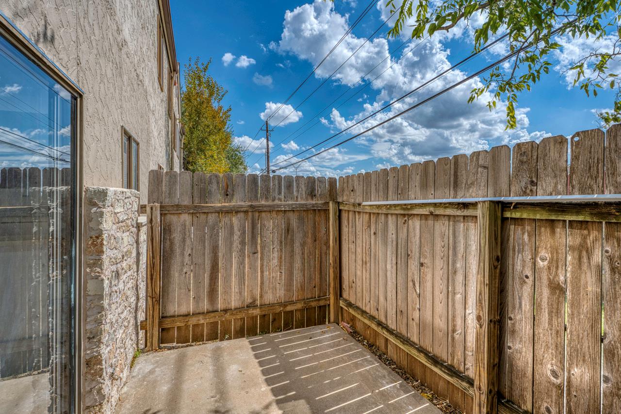 6810 Deatonhill Dr #110 Property Photo 16