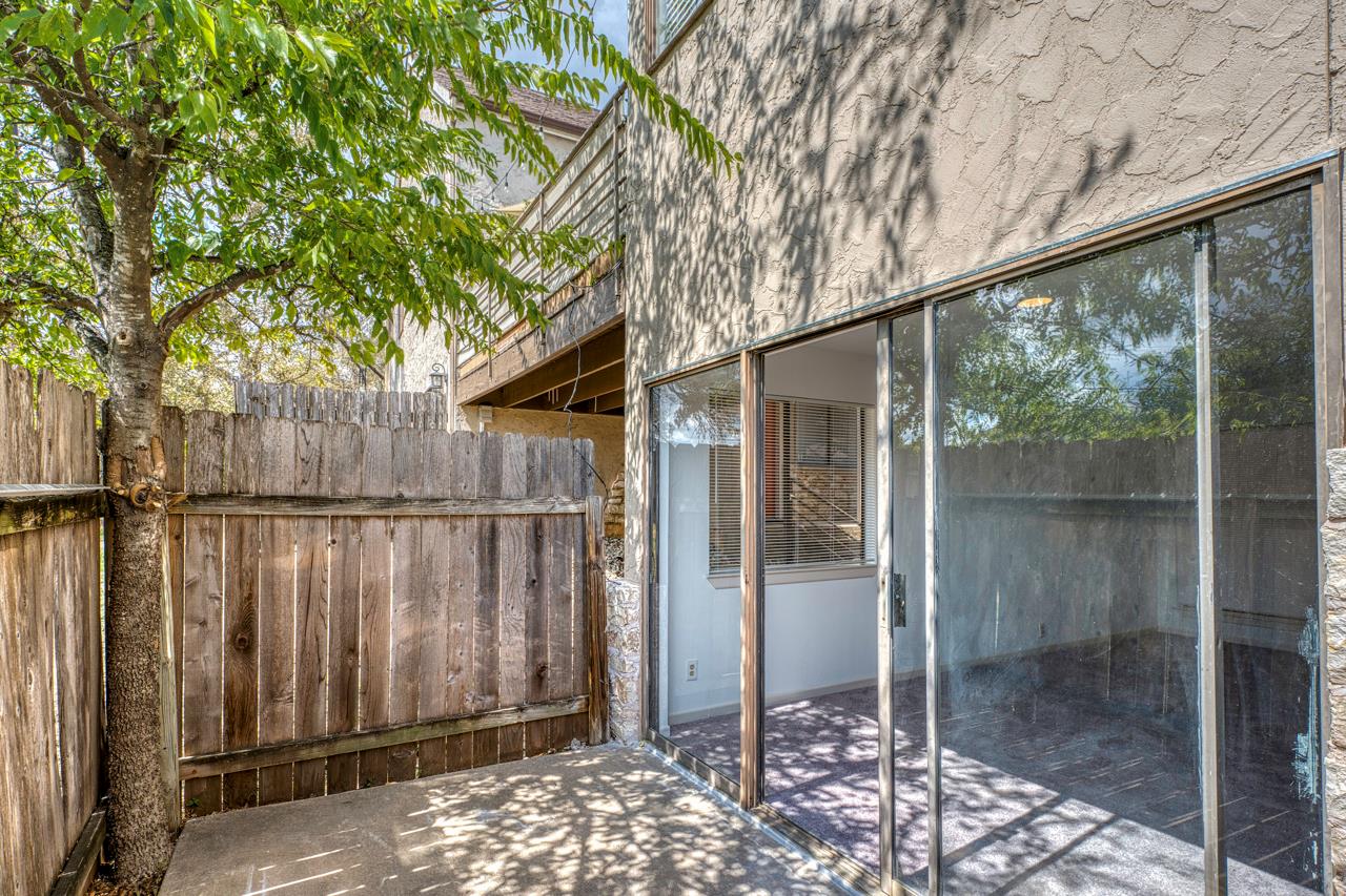 6810 Deatonhill Dr #110 Property Photo 17