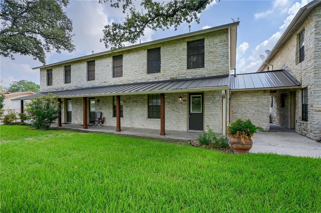 204 Northwest Dr #e Property Photo 2