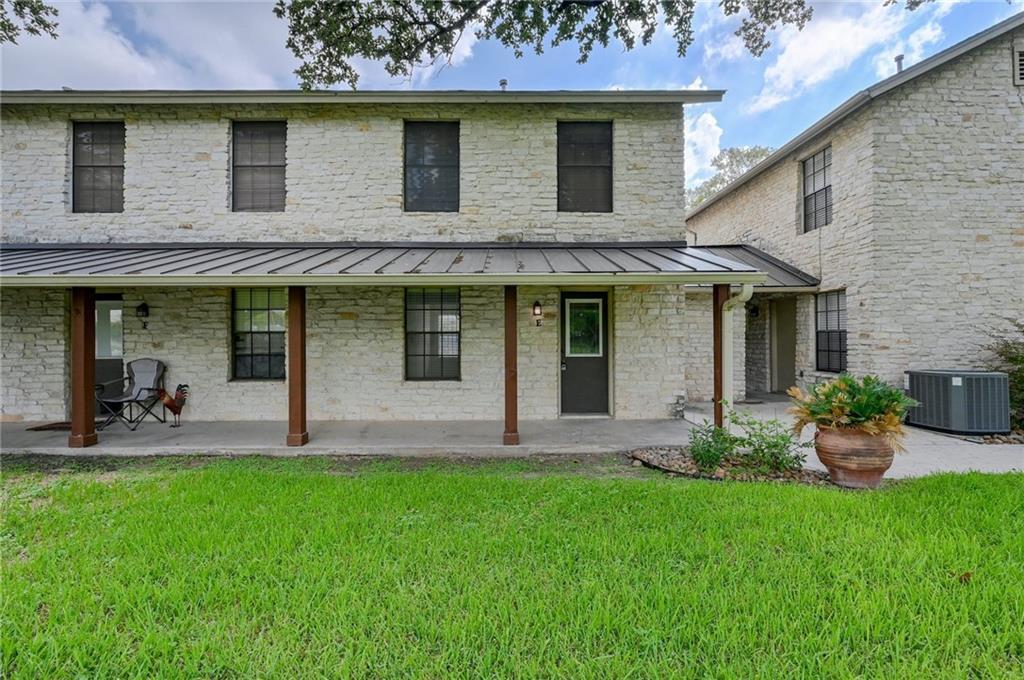 204 Northwest Dr #e Property Photo 3