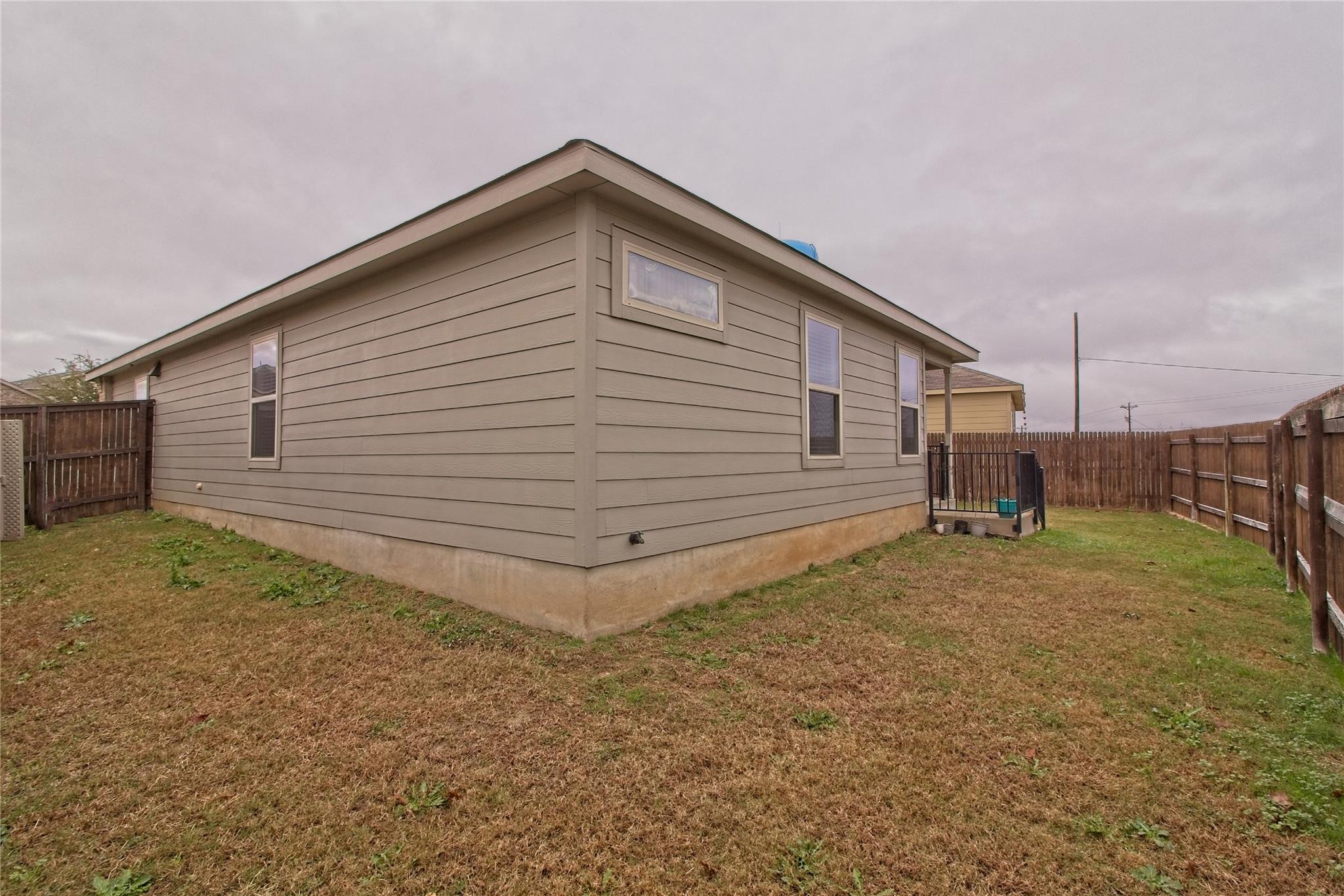 108 Circle Way Property Photo 28