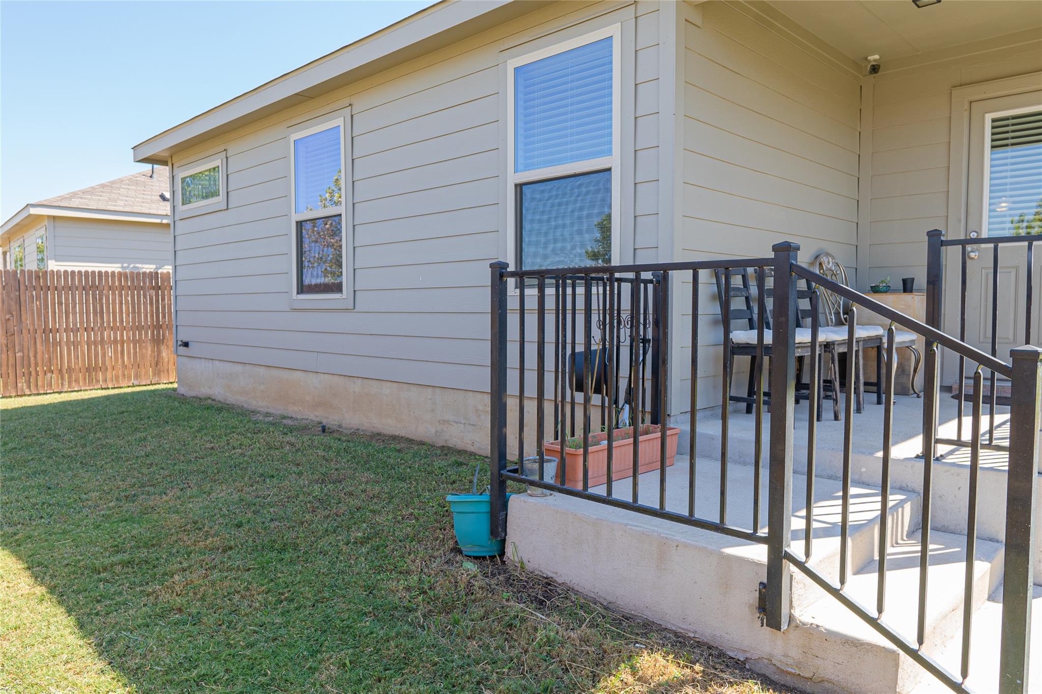 108 Circle Way Property Photo 38