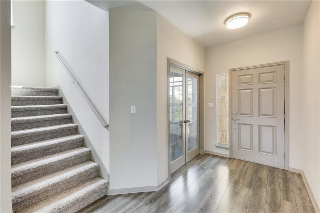 15113 Fernhill Dr Property Photo 9