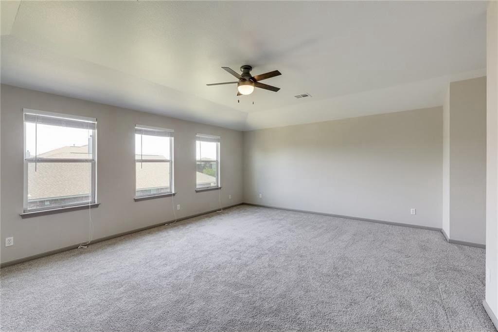15113 Fernhill Dr Property Photo 13