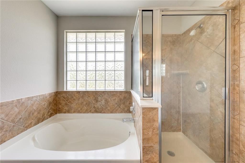 15113 Fernhill Dr Property Photo 16