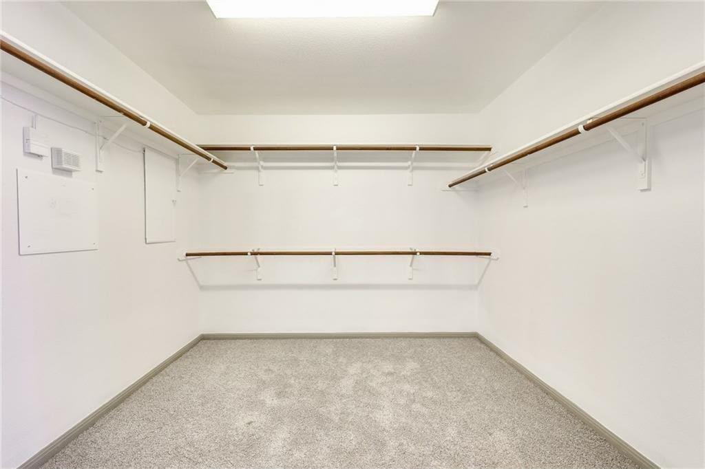 15113 Fernhill Dr Property Photo 17
