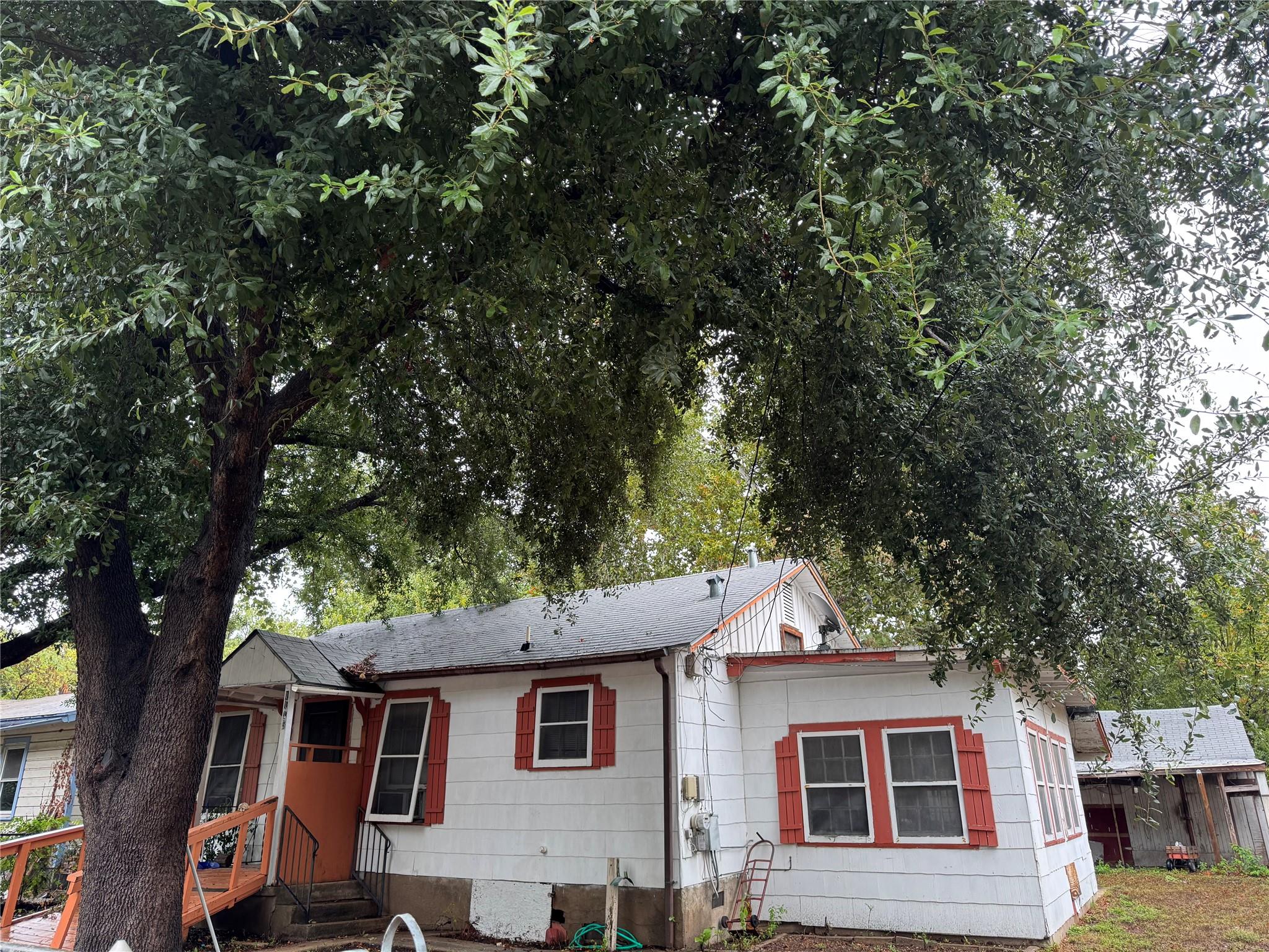 1115 Kirk Ave Property Photo 2