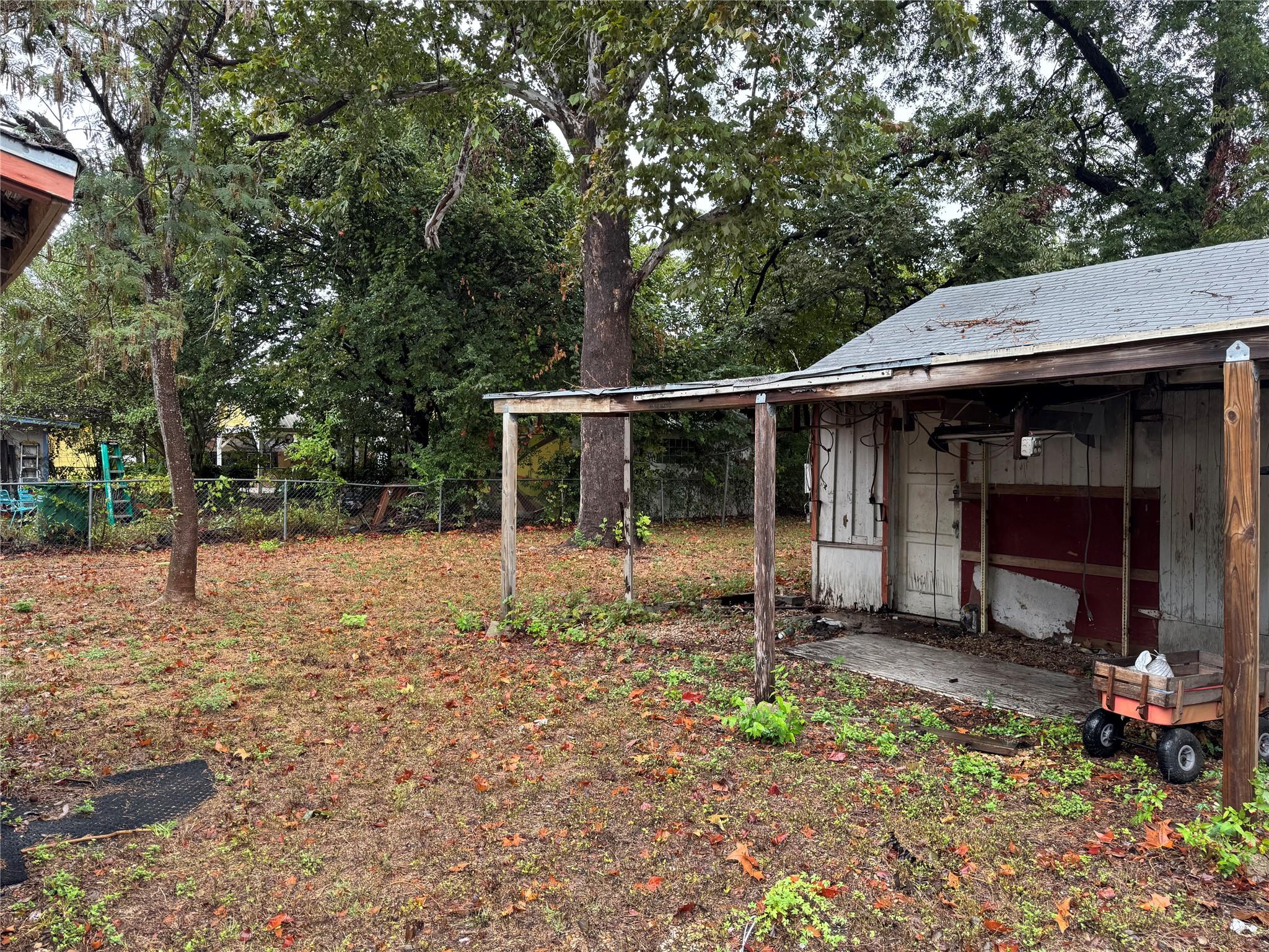 1115 Kirk Ave Property Photo 3
