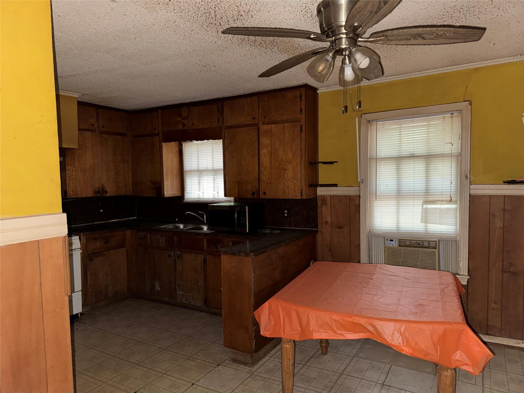 1115 Kirk Ave Property Photo 8