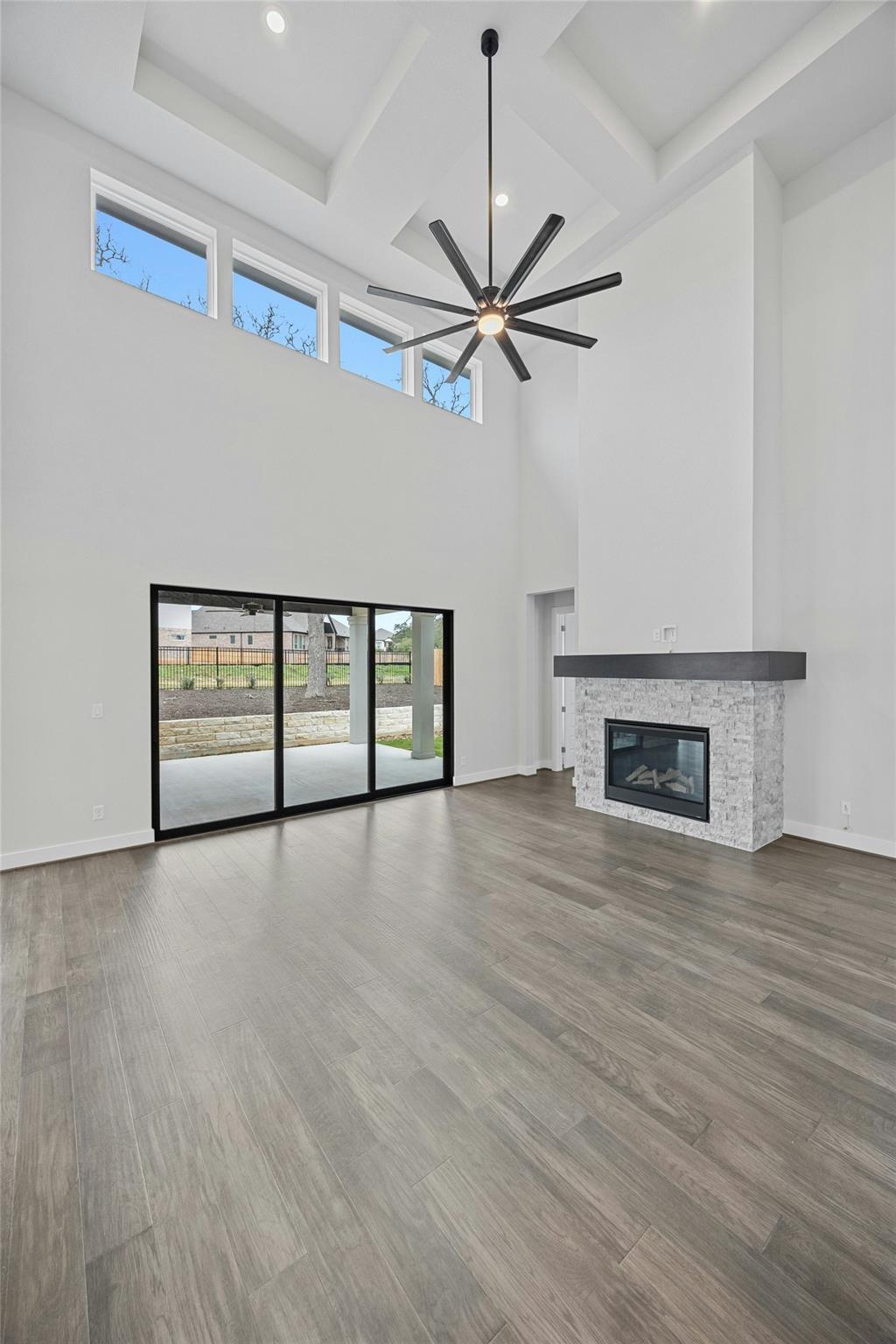 553 Bridge Water Loop Property Photo 6