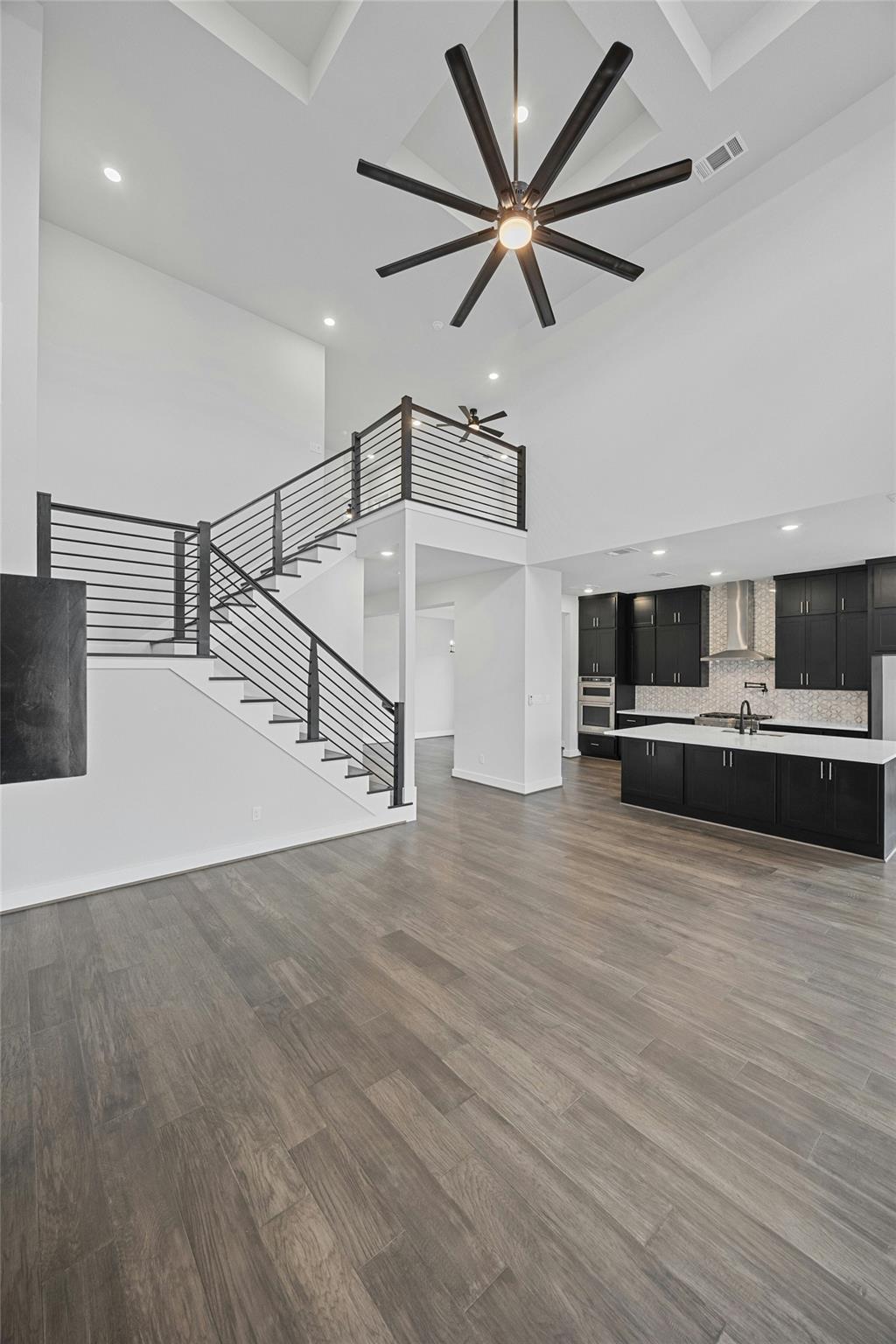 553 Bridge Water Loop Property Photo 8
