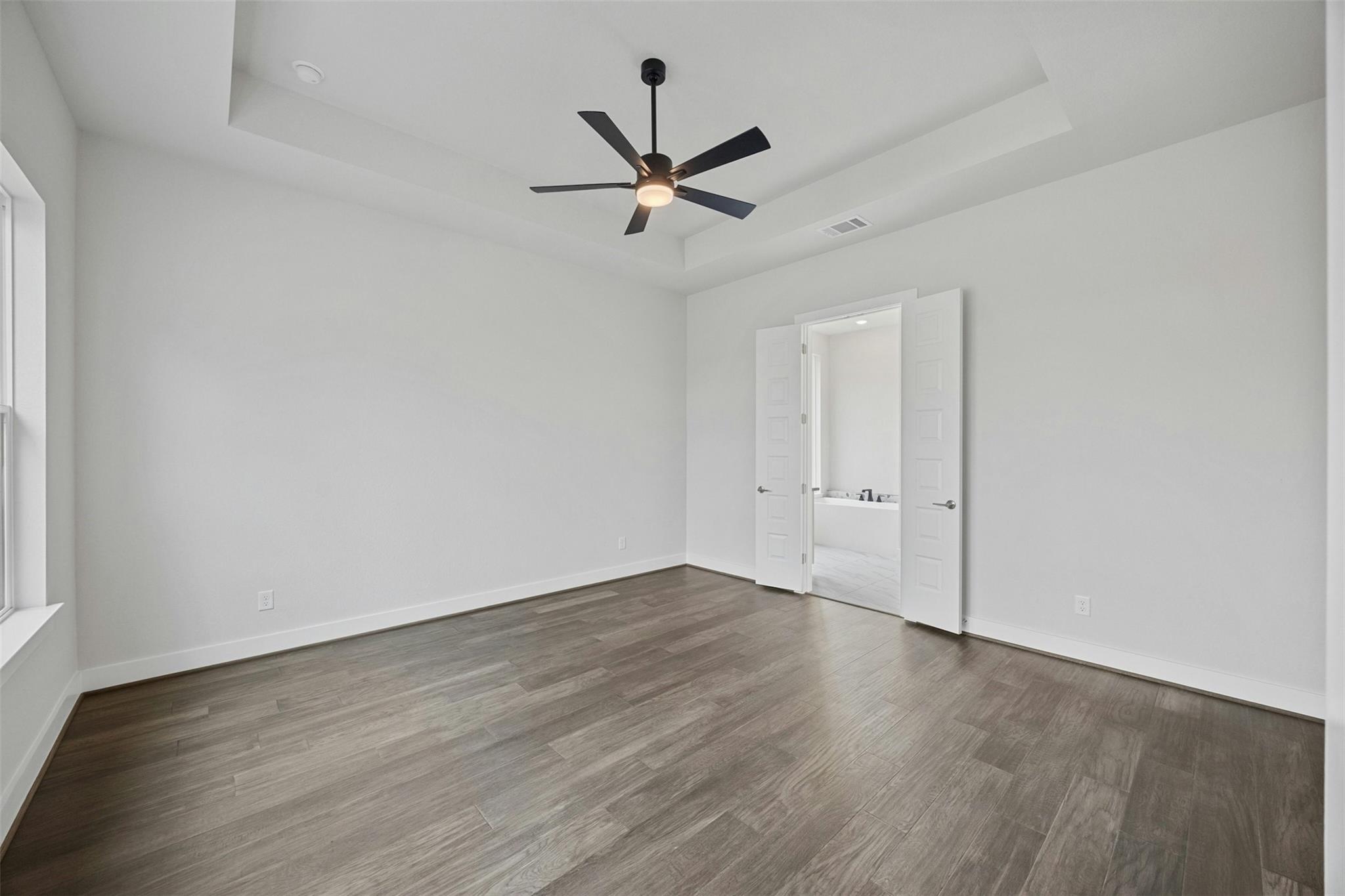 553 Bridge Water Loop Property Photo 16