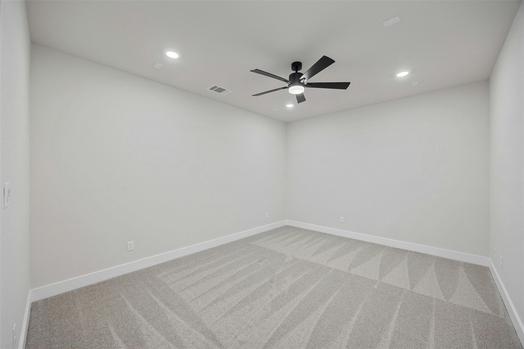 553 Bridge Water Loop Property Photo 25