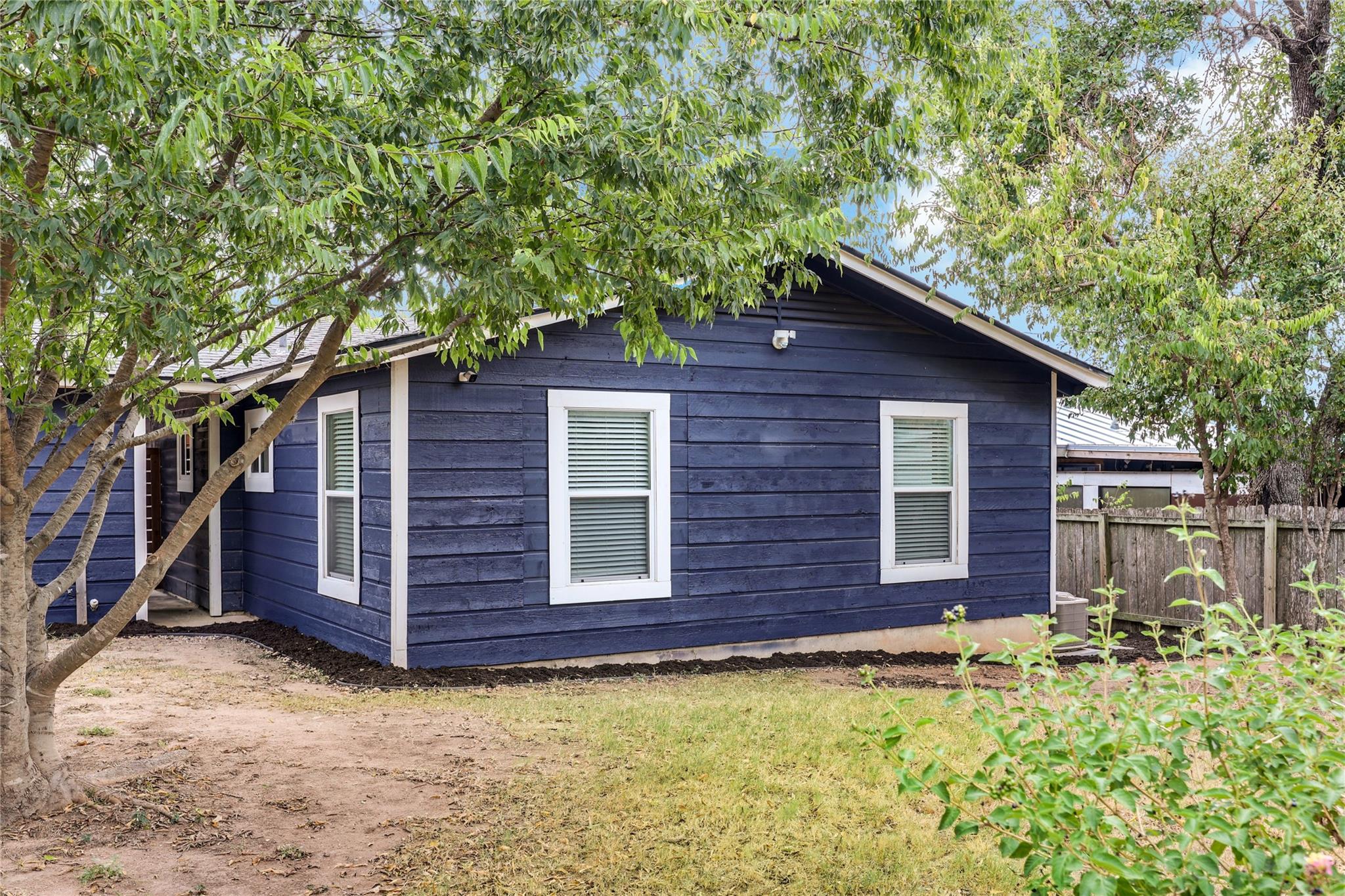 1122 Mason Ave Property Photo 35