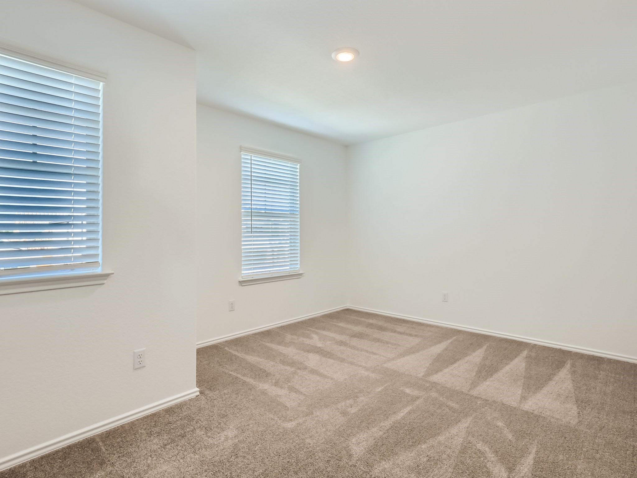 1608 Holly Lake Dr Property Photo 17