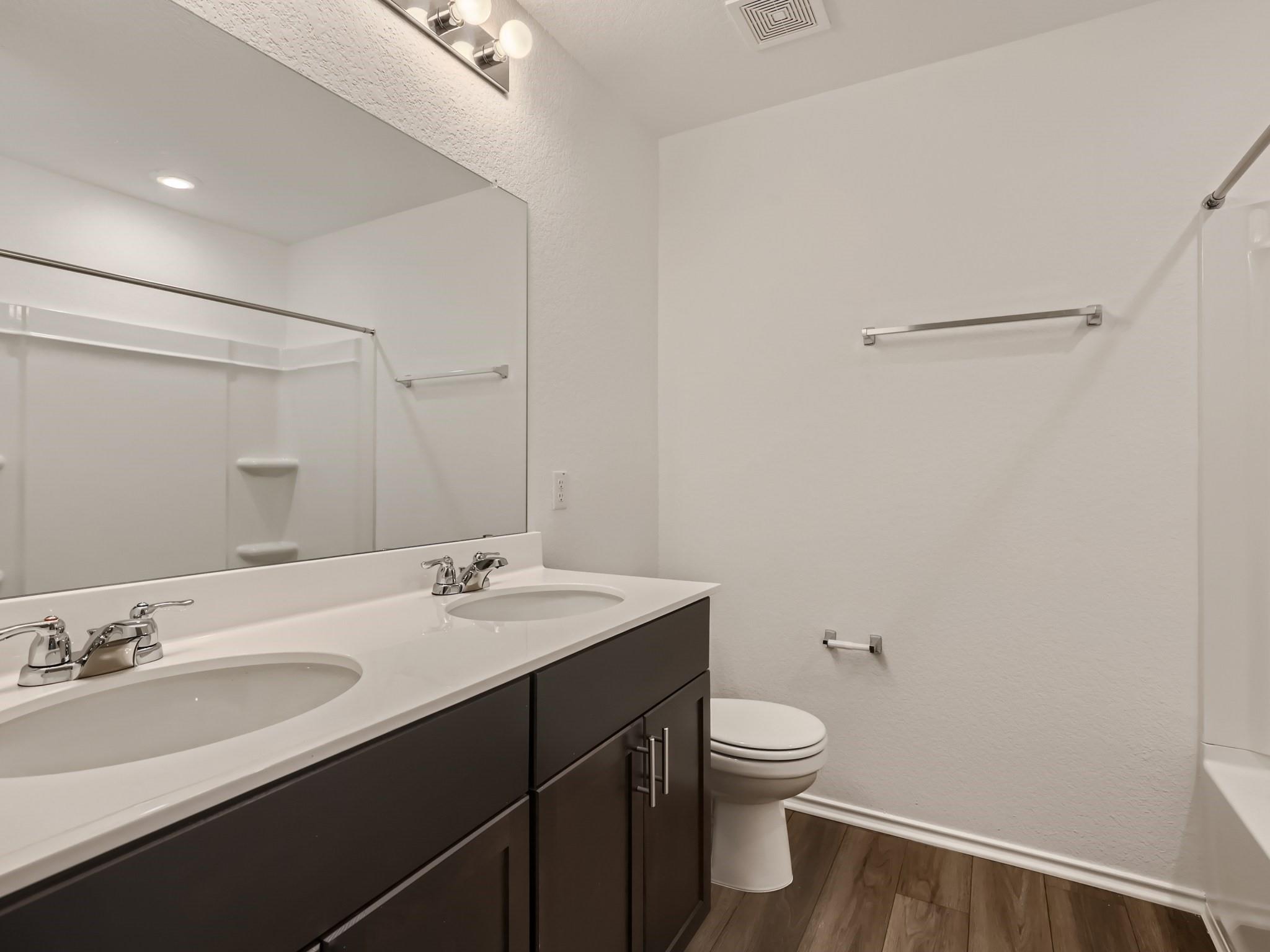 1608 Holly Lake Dr Property Photo 19