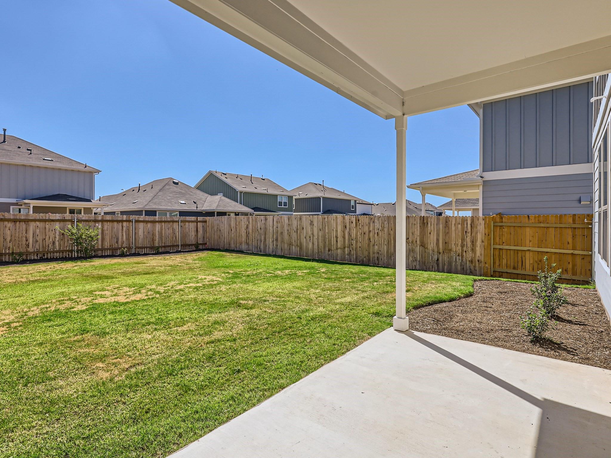 1608 Holly Lake Dr Property Photo 27