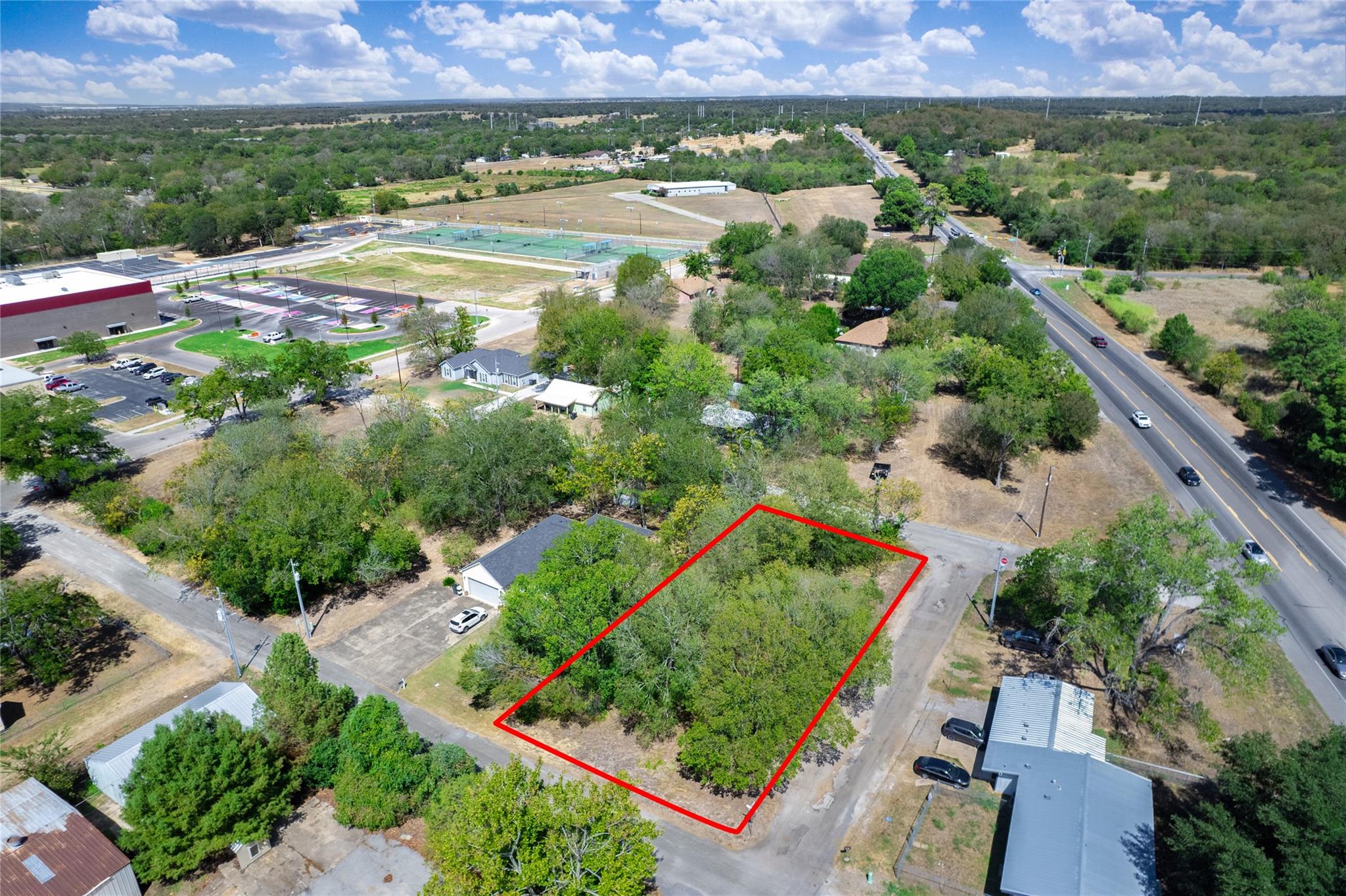 1603 Gordon St Property Photo 2
