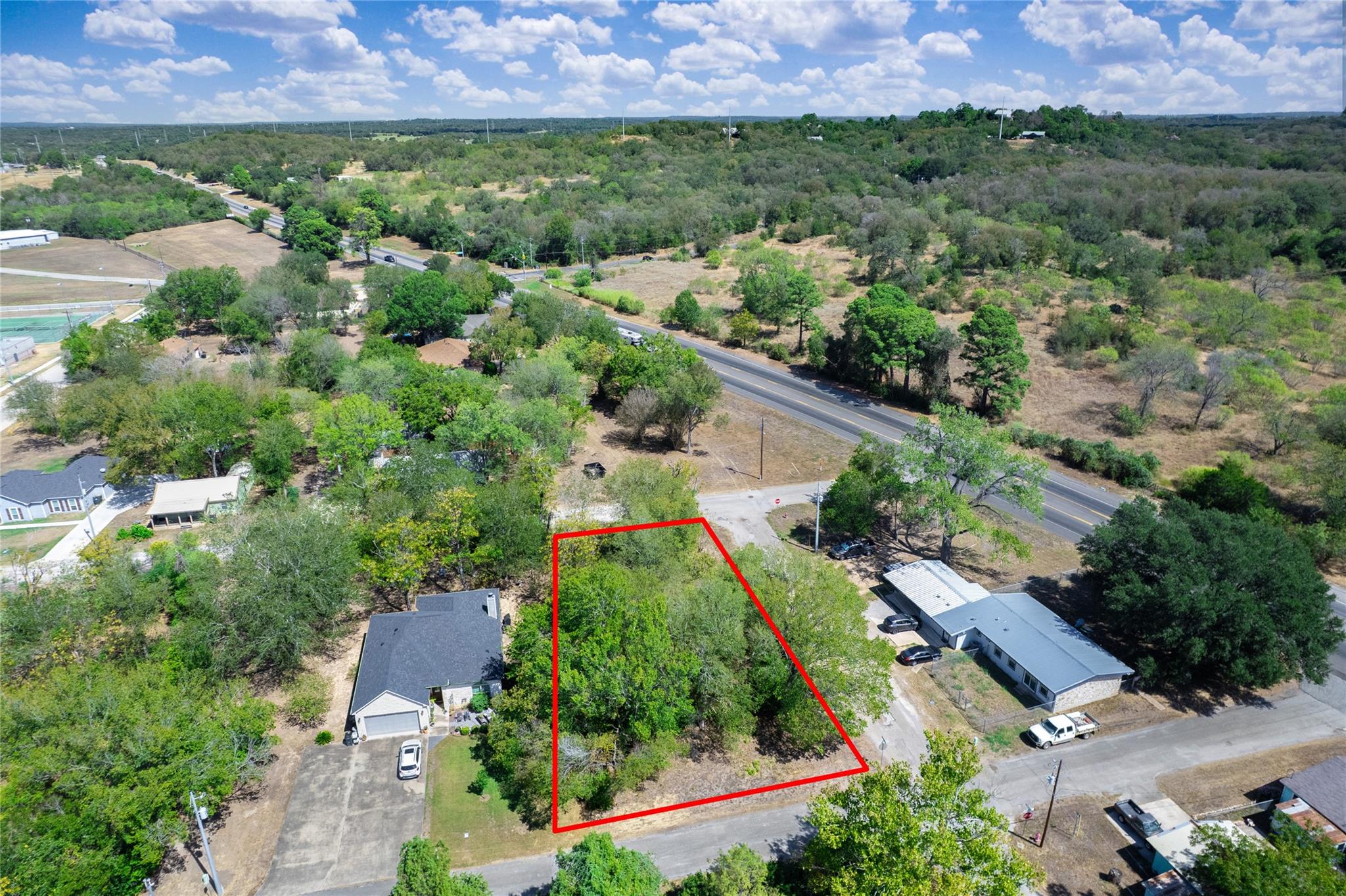 1603 Gordon St Property Photo 3