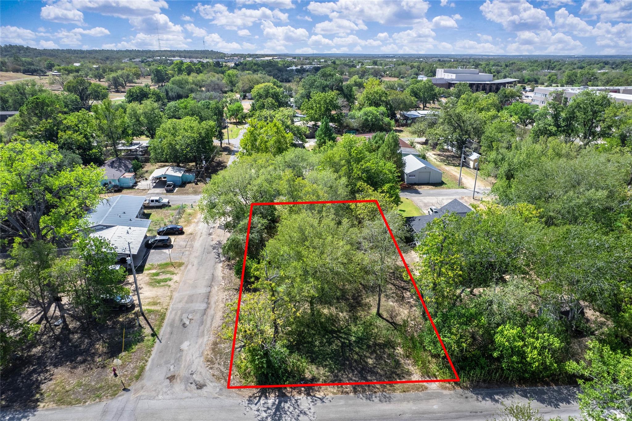 1603 Gordon St Property Photo 6