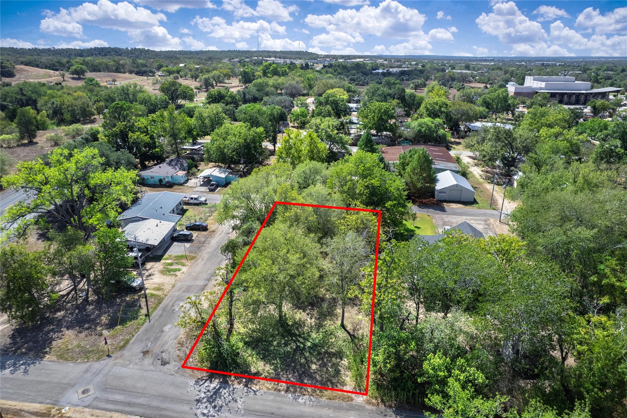1603 Gordon St Property Photo 8