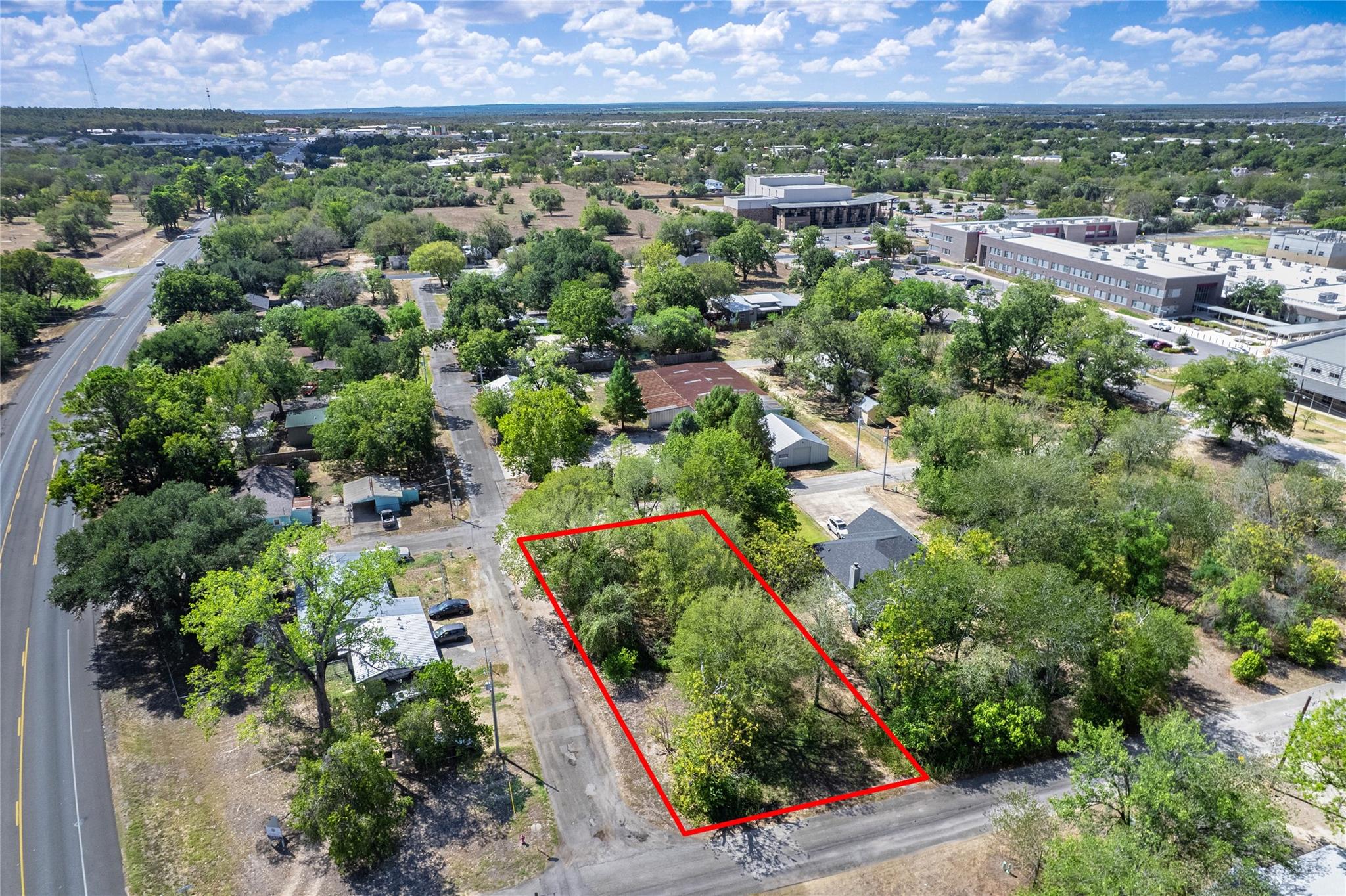 1603 Gordon St Property Photo 10