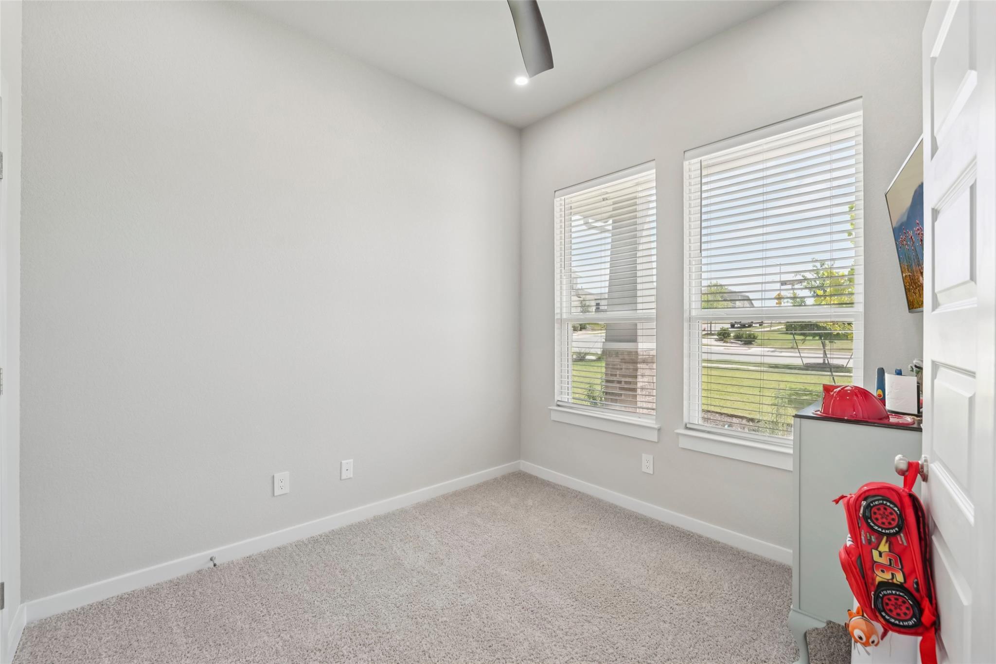 1108 Sweetspire St Property Photo 20