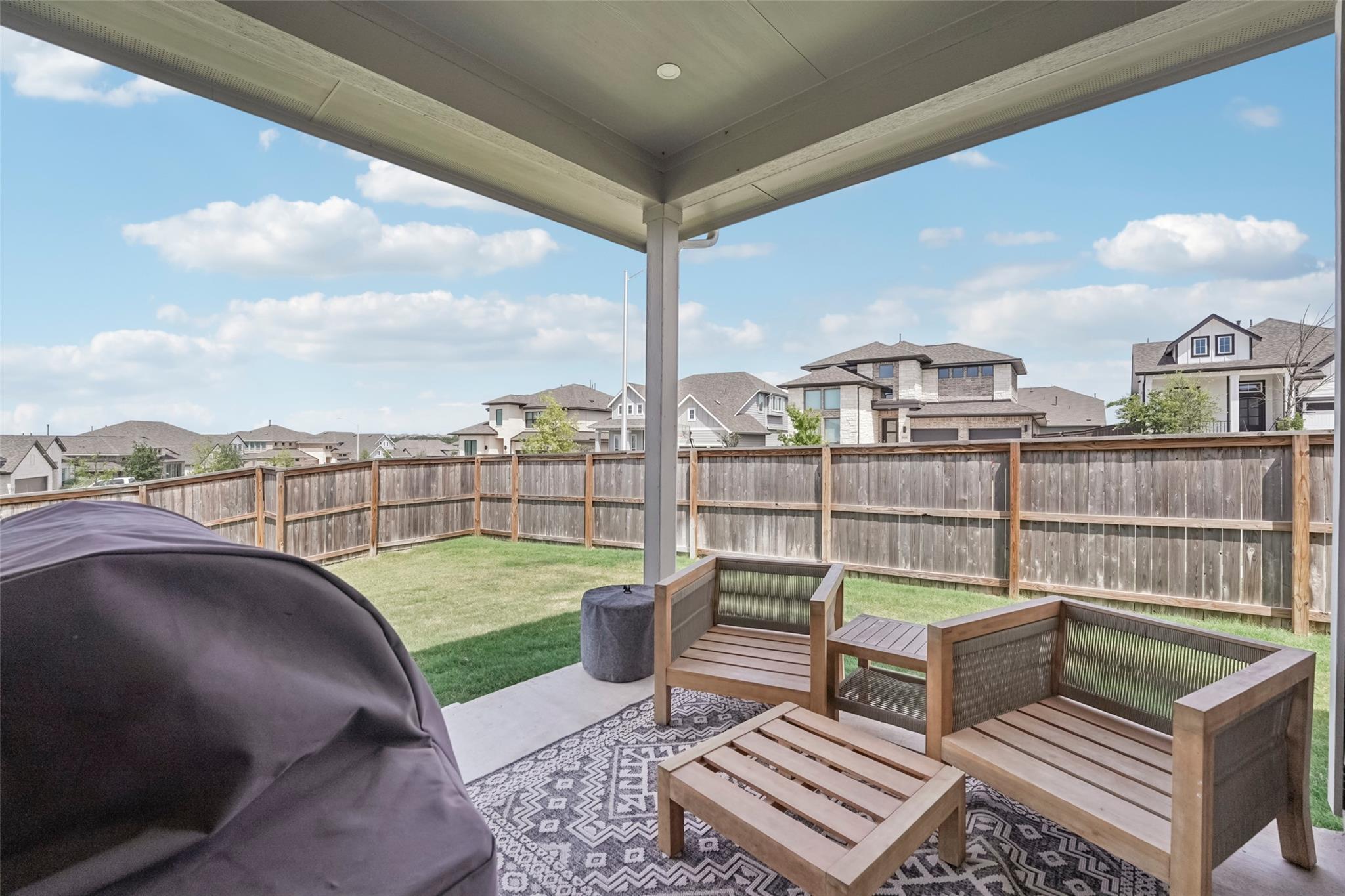 1108 Sweetspire St Property Photo 34
