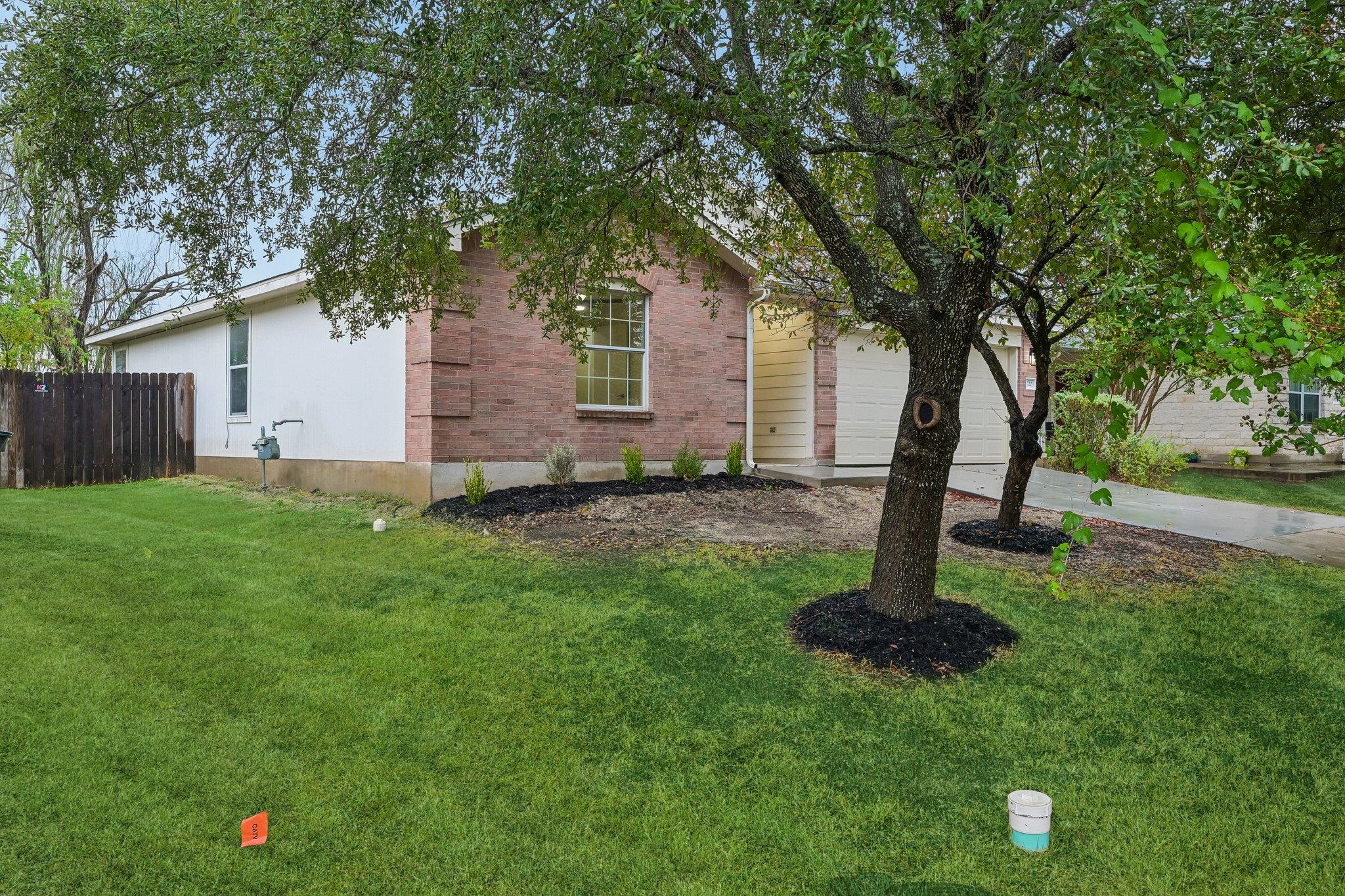 720 Goldenrod St Property Photo 1