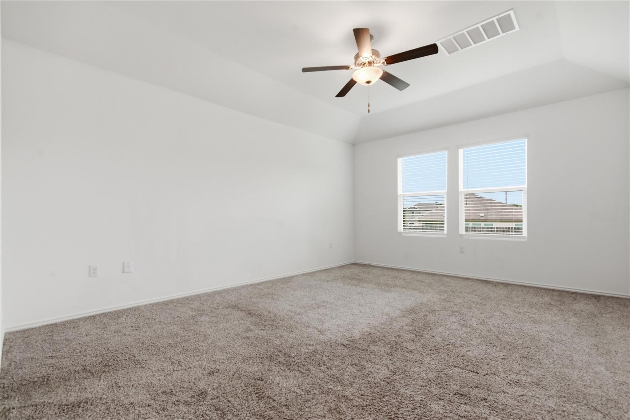 10508 Steinbeck Dr Property Photo 14