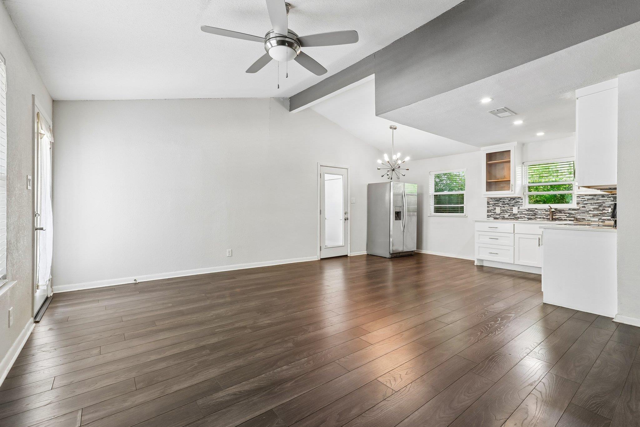 4523 Avenue H None #a Property Photo 9
