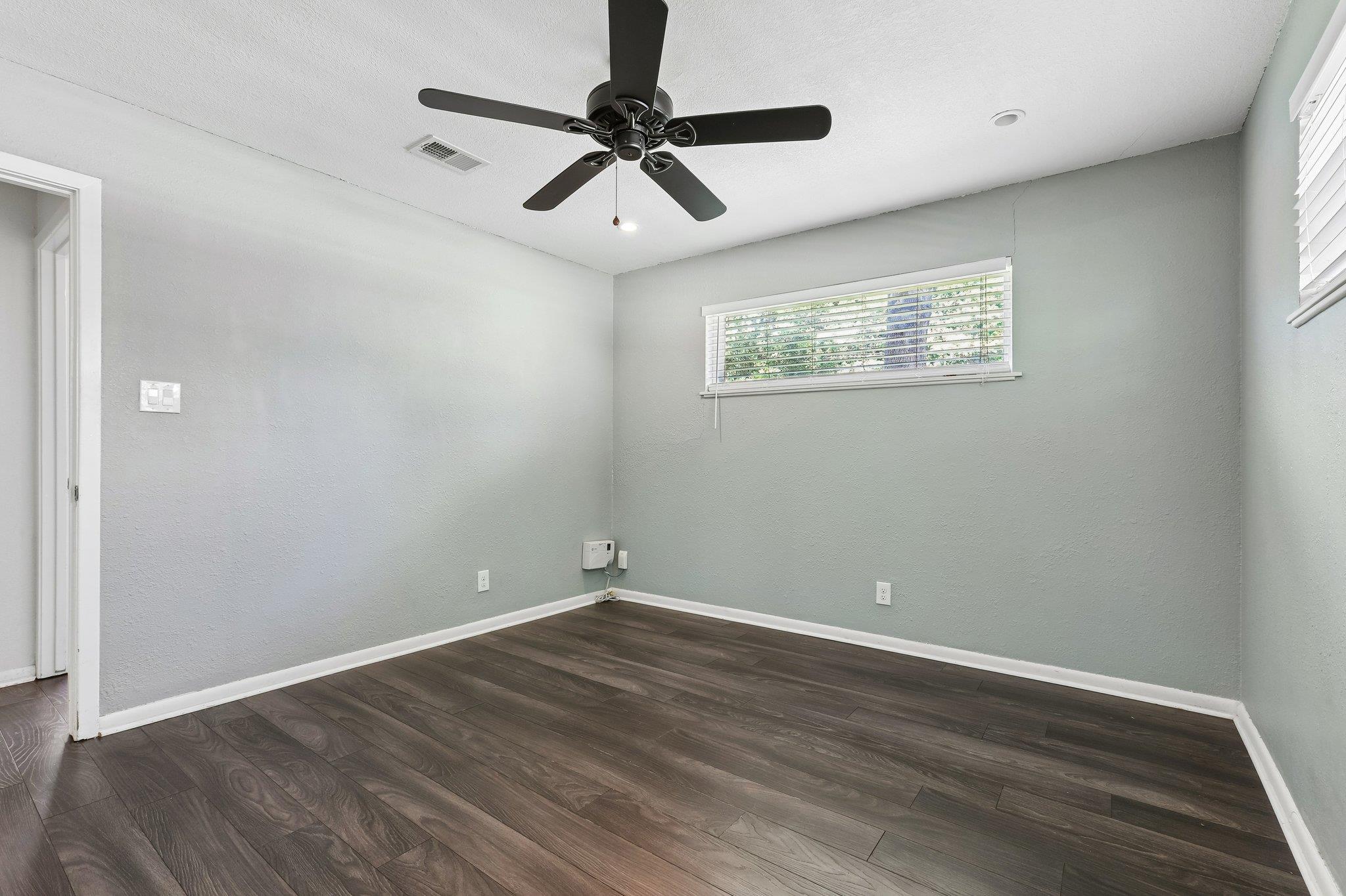 4523 Avenue H None #a Property Photo 13