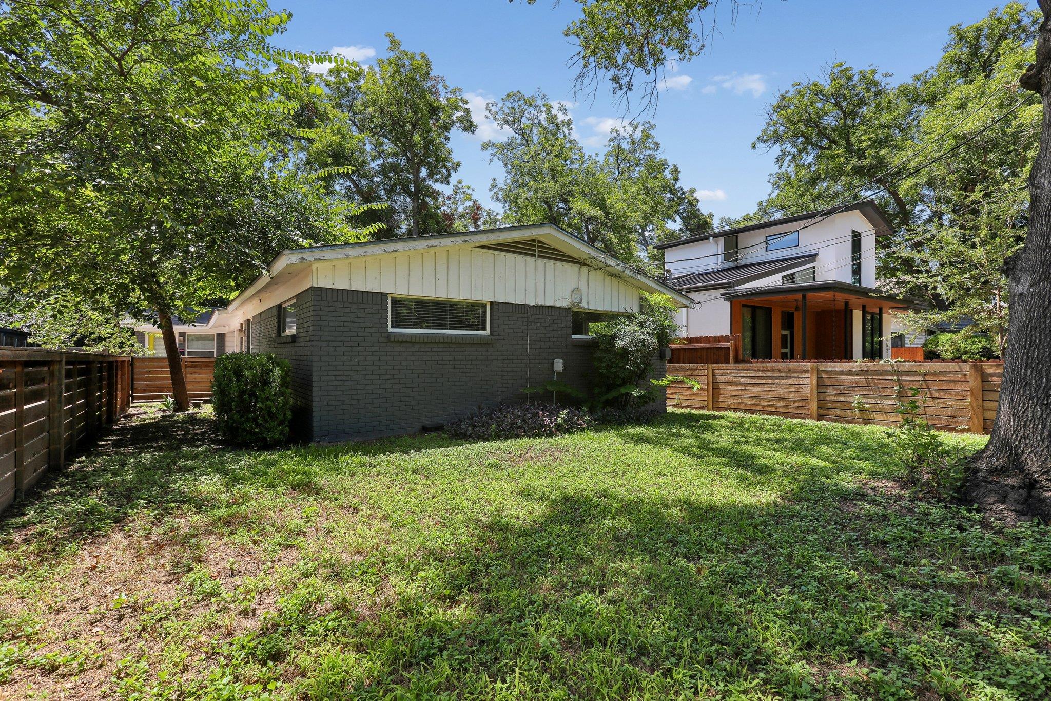 4523 Avenue H None #a Property Photo 19