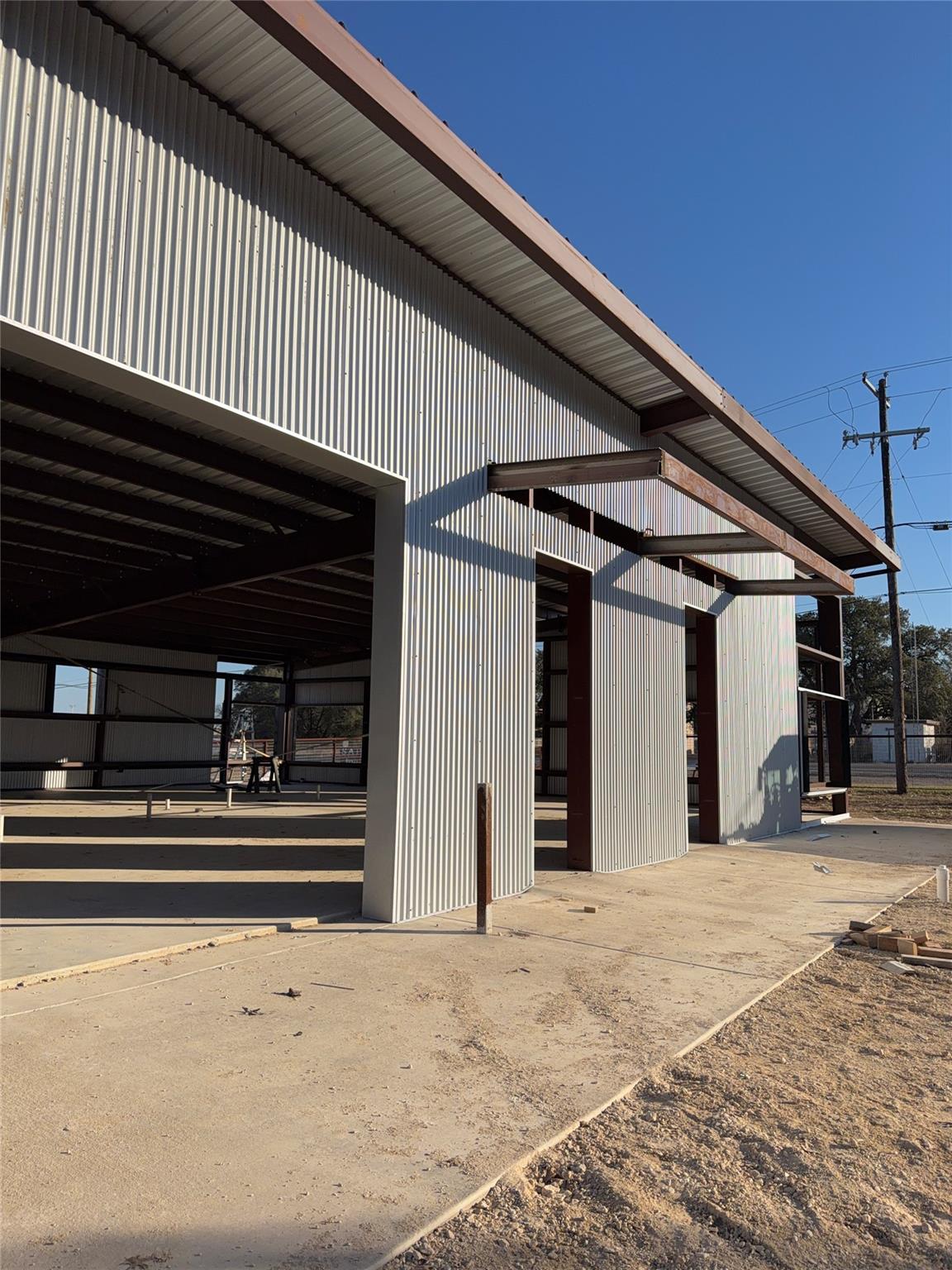 4272 Fm 2484 #bldg 2 None #a-d Property Photo 2