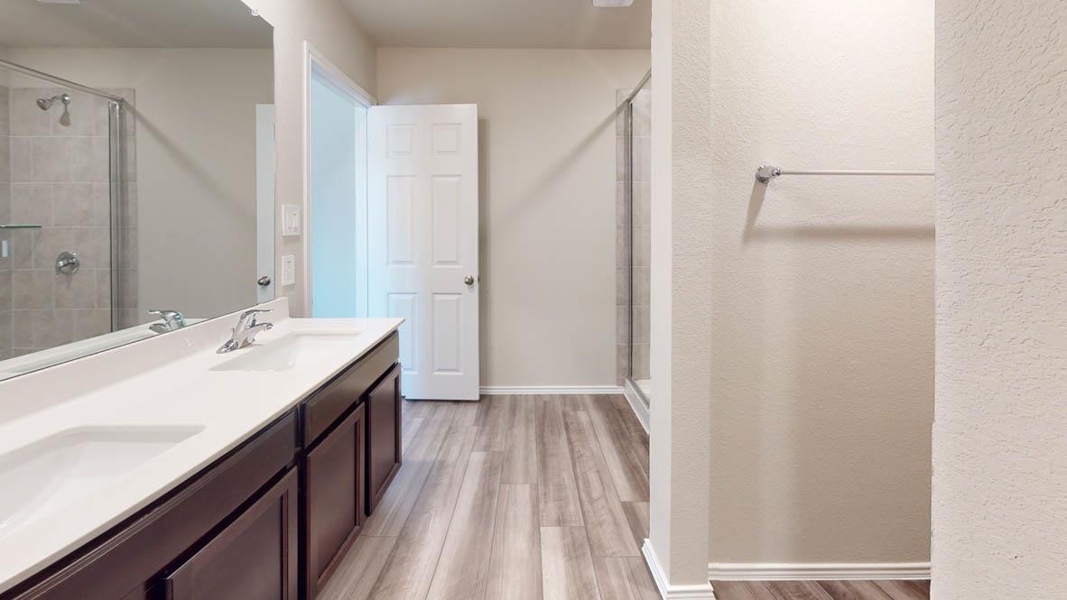 128 Walk Way Property Photo 8