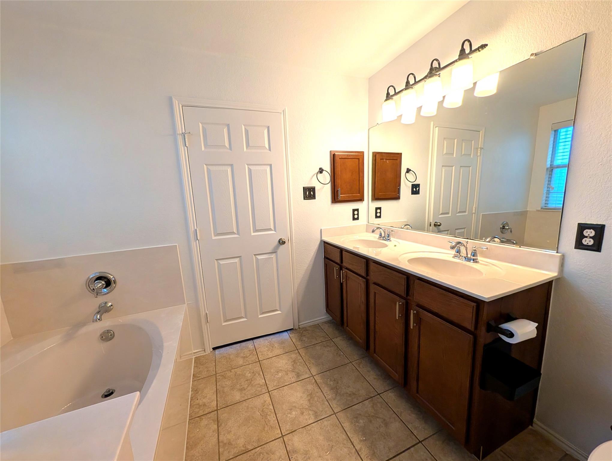 5521 Adair Dr Property Photo 9