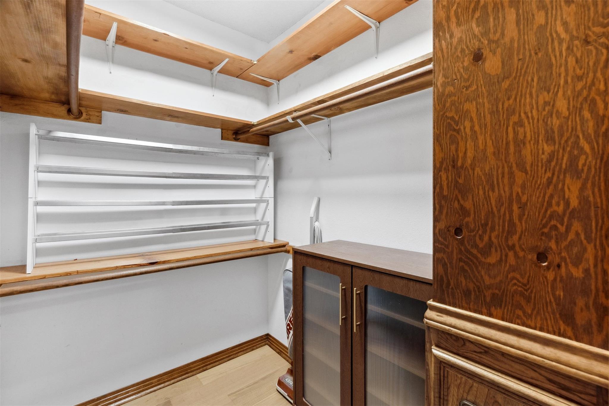1603 Glencrest Dr Property Photo 22