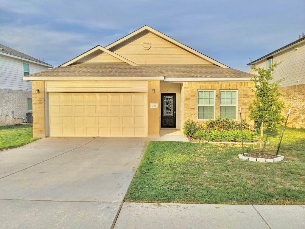1104 Whipple Tree Trl Property Photo 1