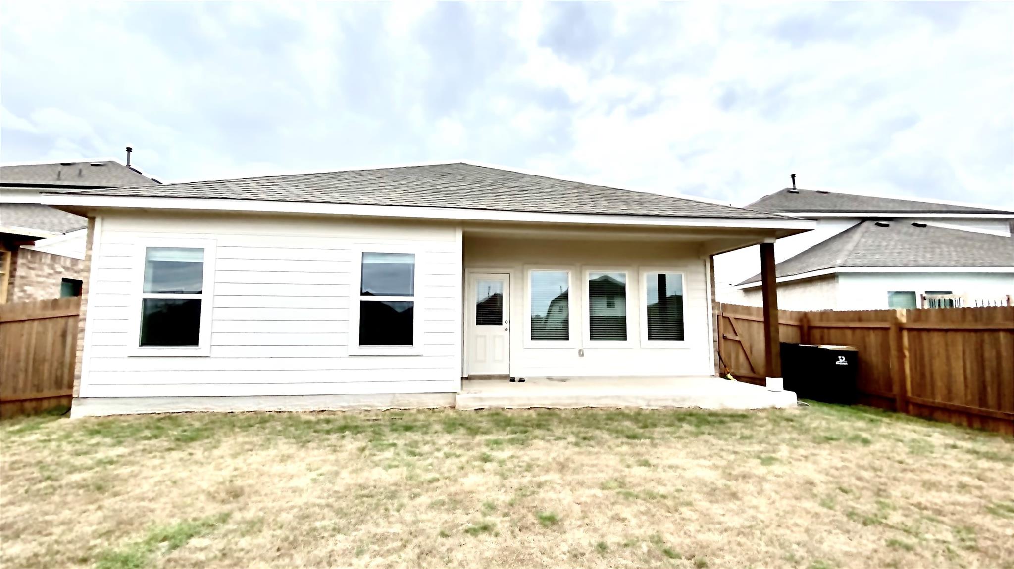 1104 Whipple Tree Trl Property Photo 39
