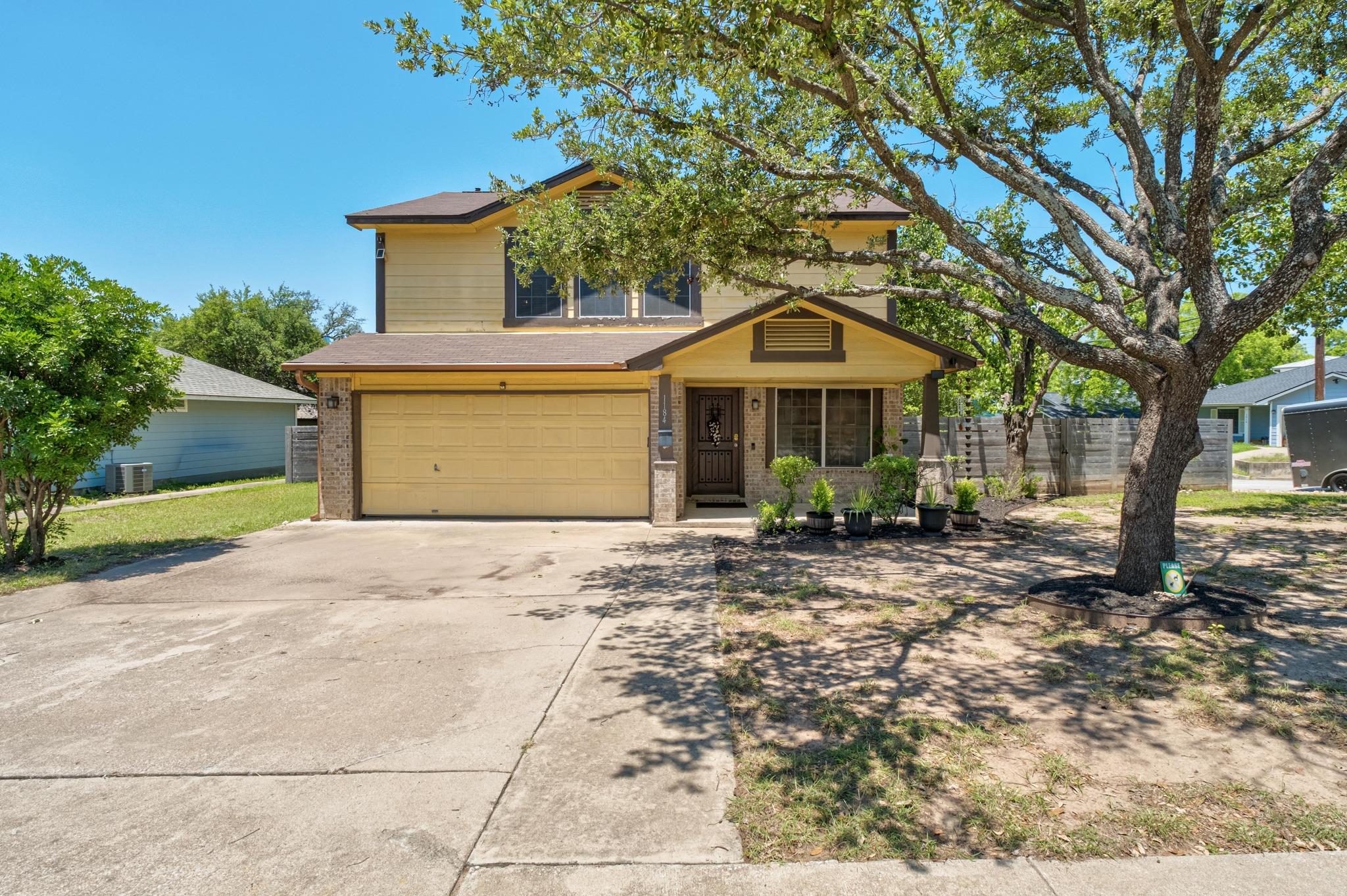 1184 Waller St Property Photo 1