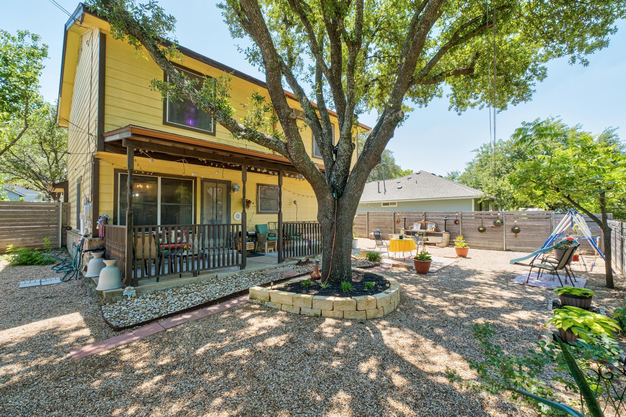 1184 Waller St Property Photo 16