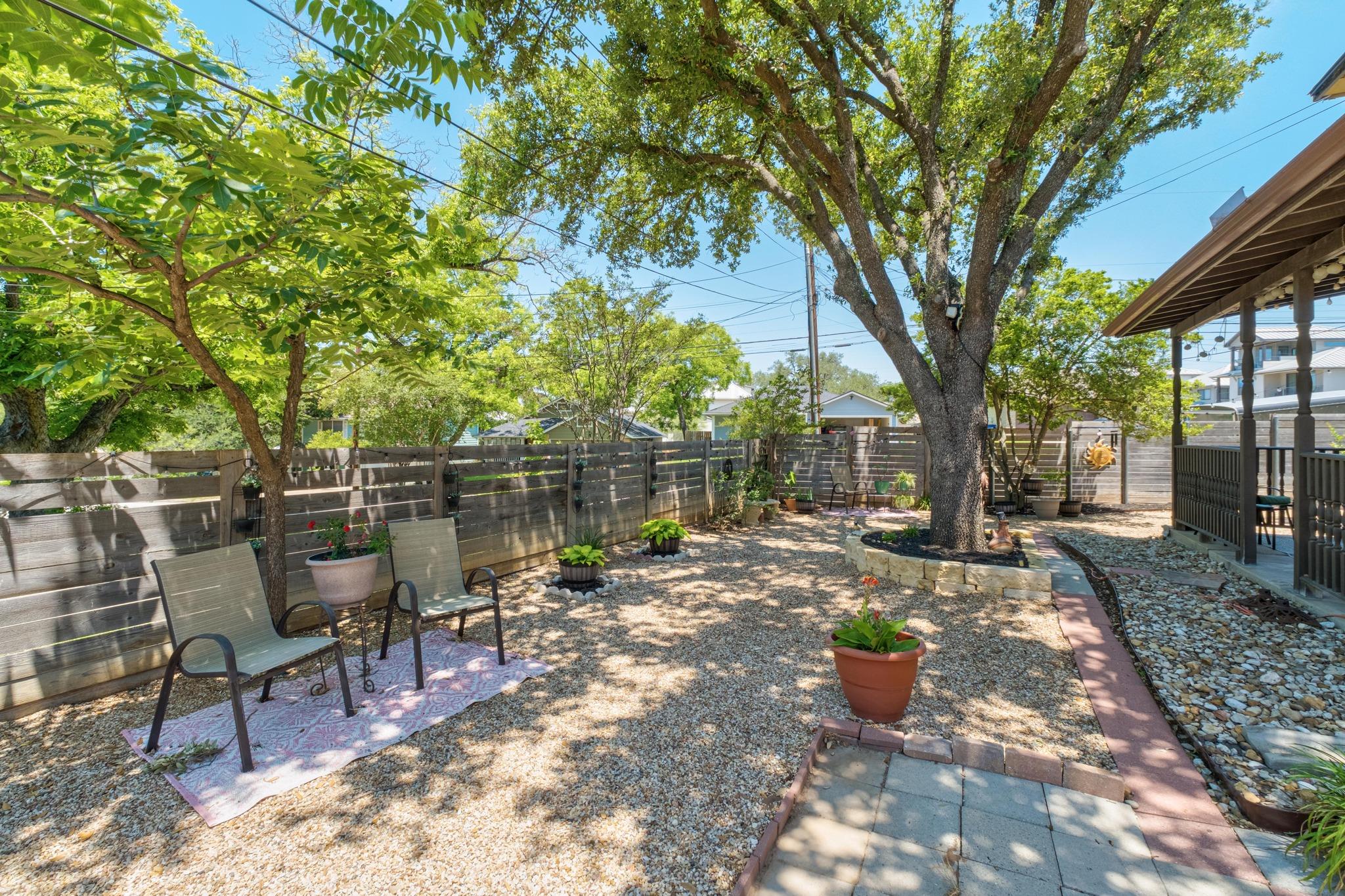 1184 Waller St Property Photo 18