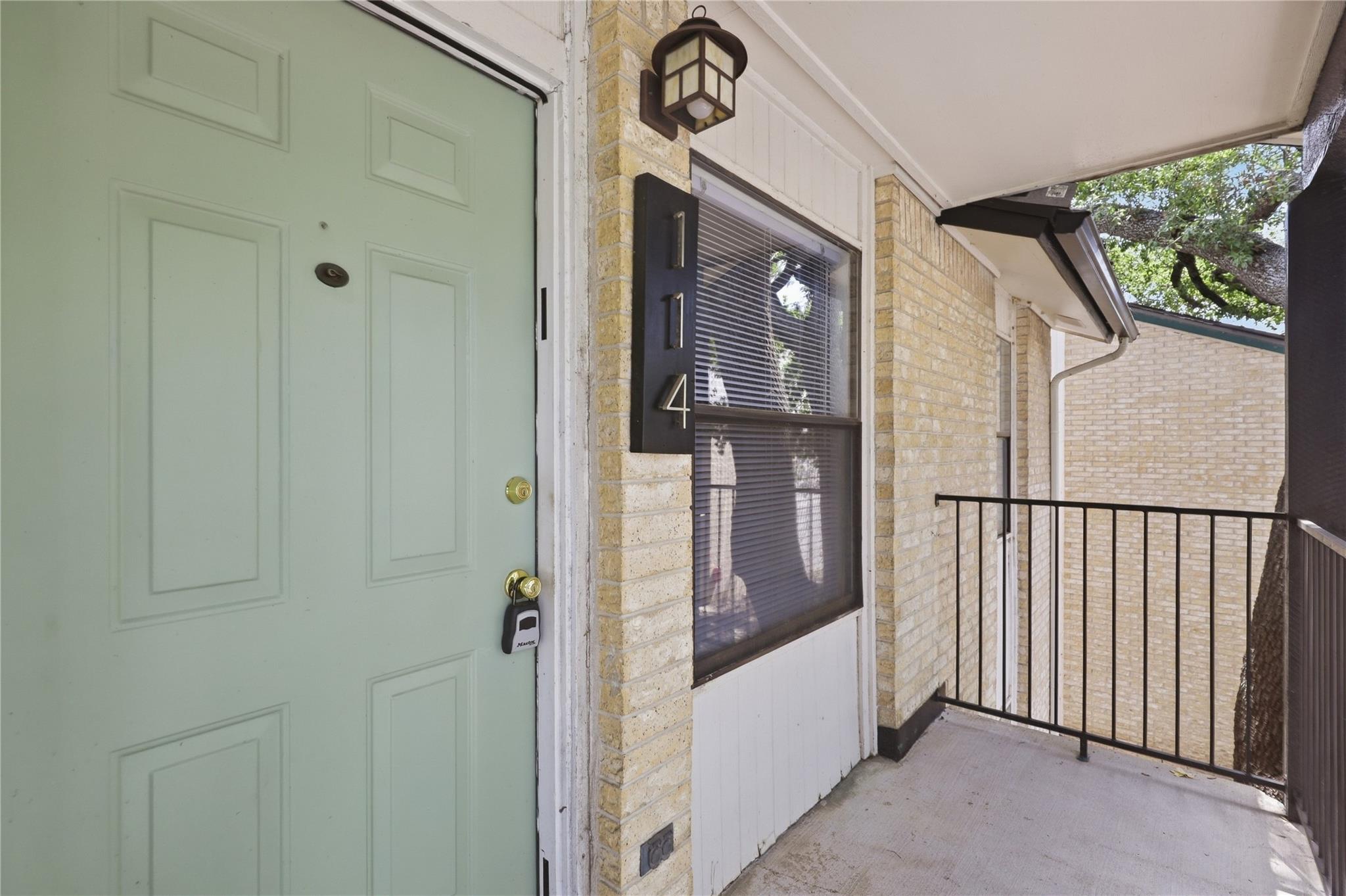 1624 Aquarena Springs Dr #B114 Property Photo 1