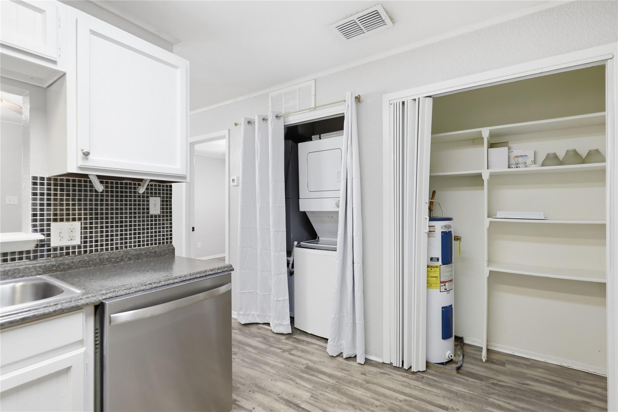 1624 Aquarena Springs Dr #b114 Property Photo 8